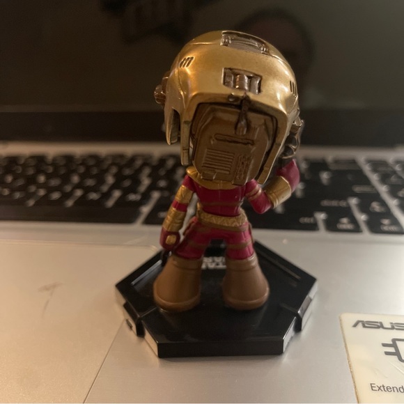 Star Wars The Rise Of Skywalker Funko Mystery Mini And Topps Card Zorii Bliss - Picture 4 of 10